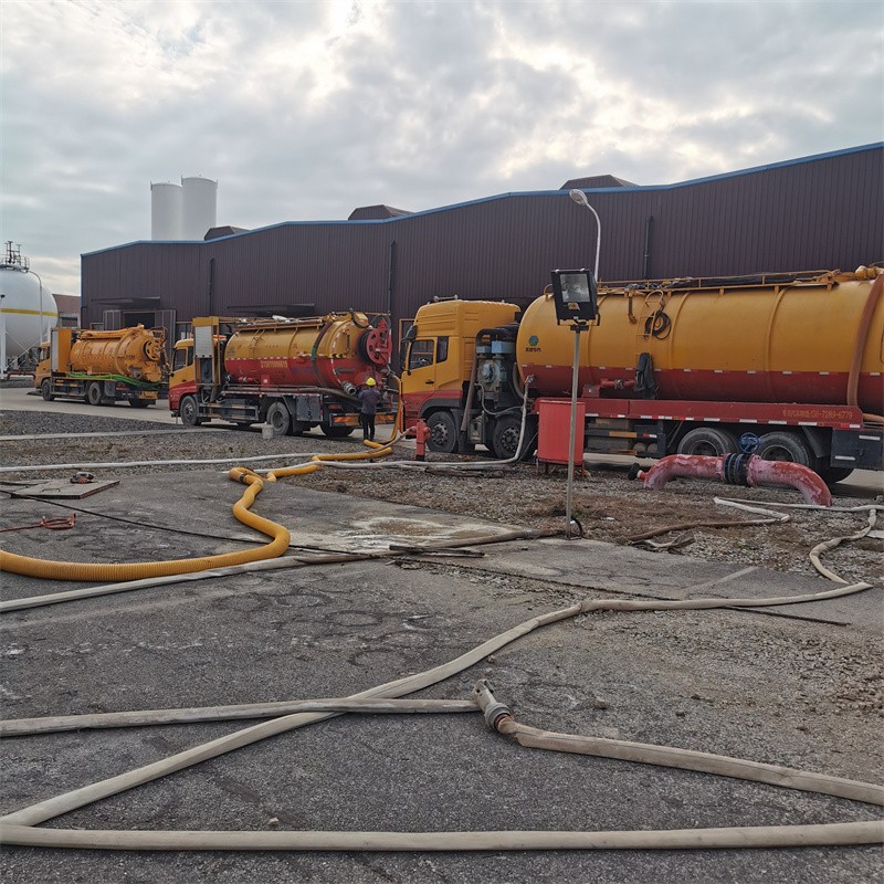 喀喇沁污水池清理